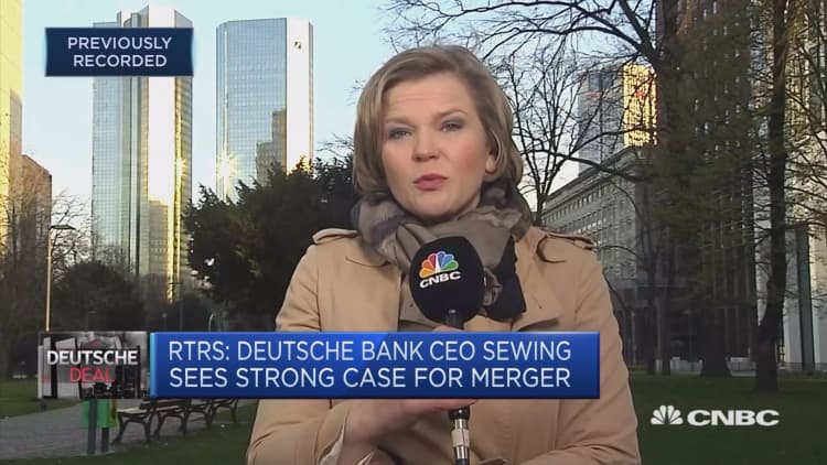 Deutsche Bank and Commerzbank in merger talks