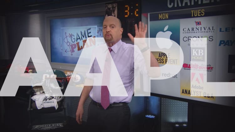 Cramer Remix: Apple could decline, no matter what new products it announces on Monday