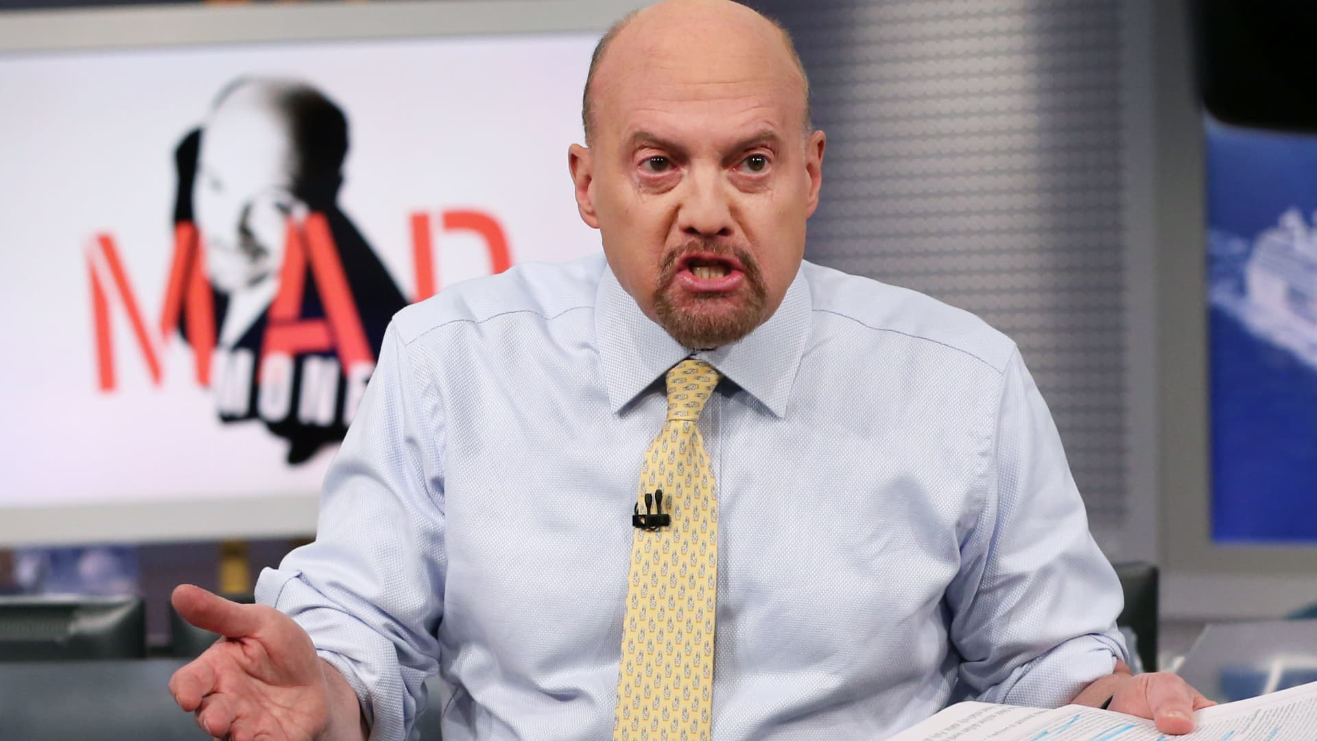 Jim Cramer says a drop in oil prices could signal the start of a market rally