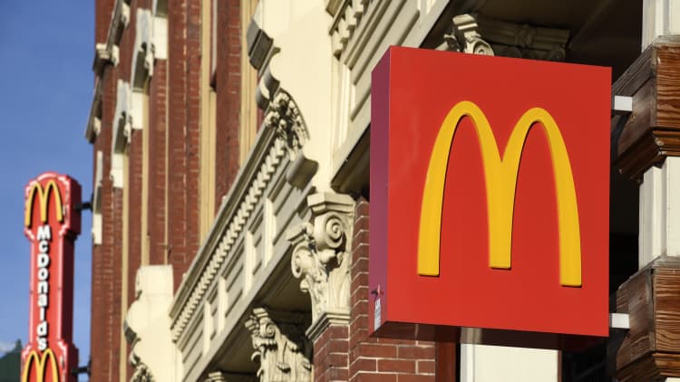 McDonald's could reach records within a month, technician says
