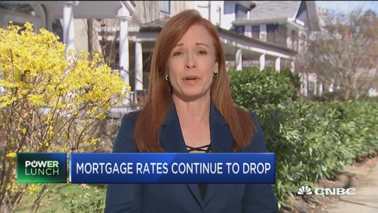 Mortgage rates continue to drop