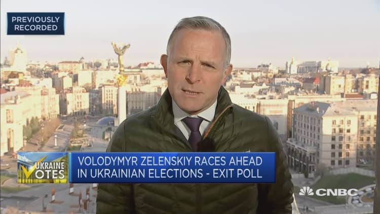 Zelensky races ahead in Ukrainian elections, according to exit polls