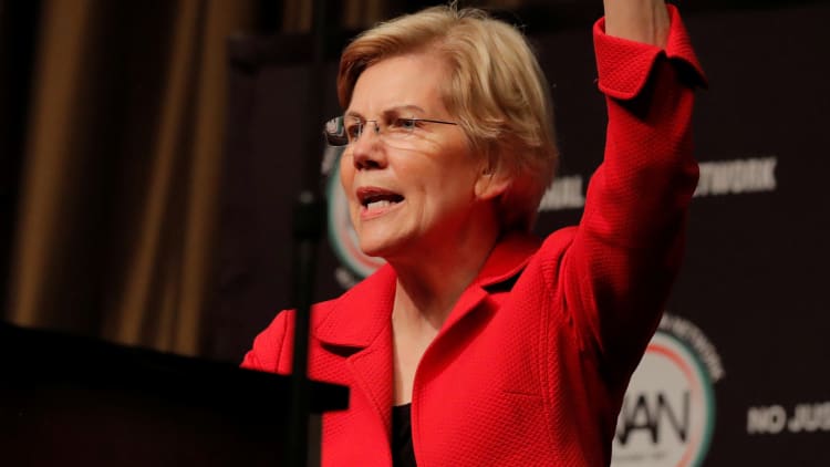 Elizabeth Warren exaggerated in her prediction of the next economic crash, says Politico's Ben White