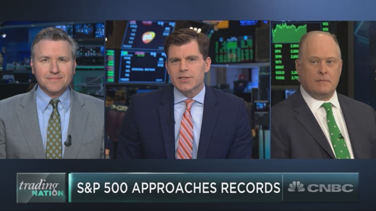 S&P 500 closes in on records, but technician sees challenge ahead