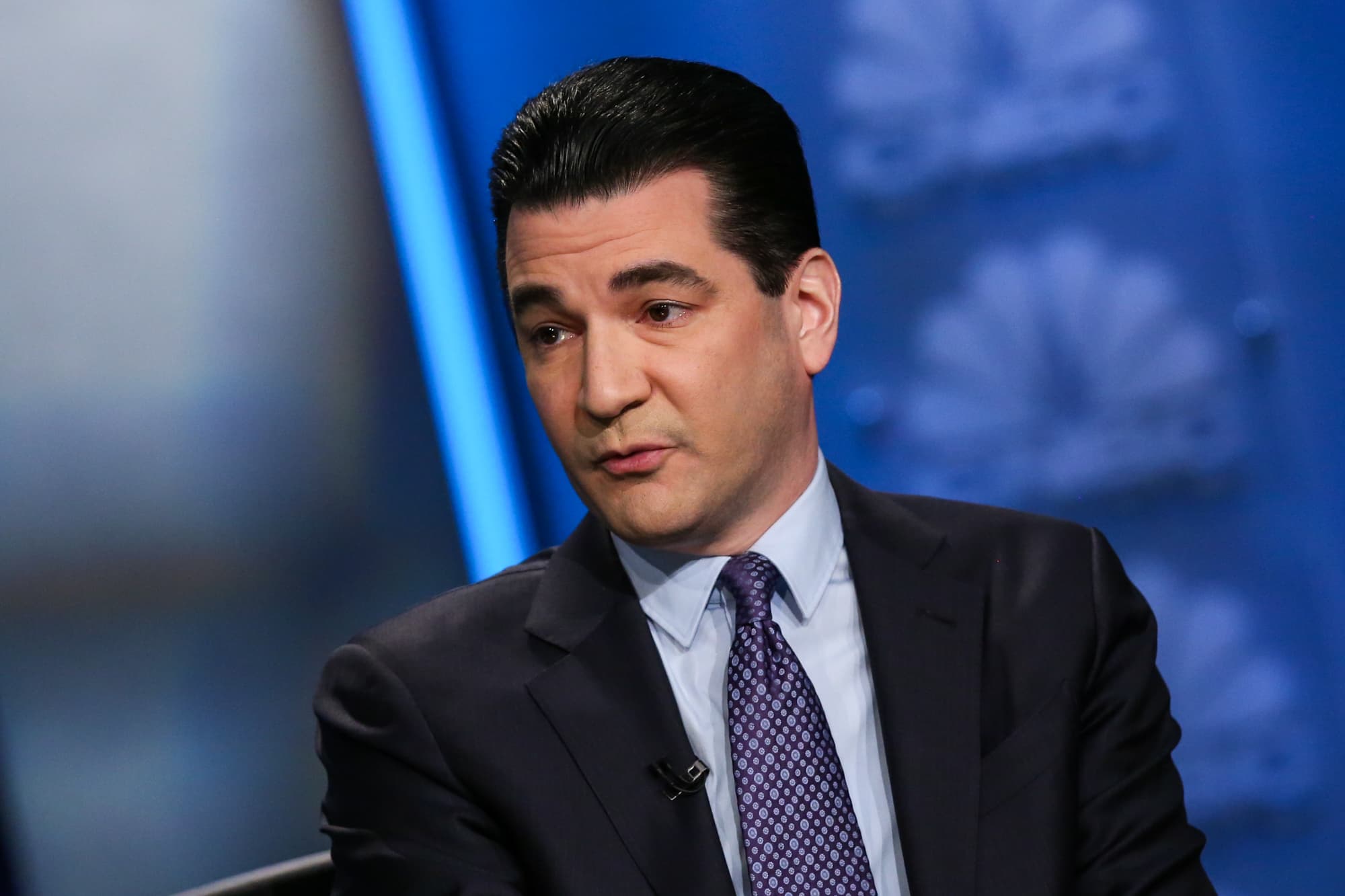 Pfizer director Dr. Scott Gottlieb: Shots for kids under 5 delayed due to low Covid cases in trial