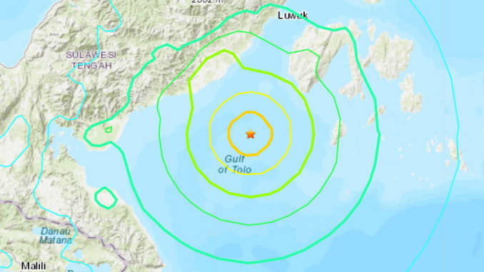 Tsunami Warning Issued After Powerful 6 8 Quake Hits Near