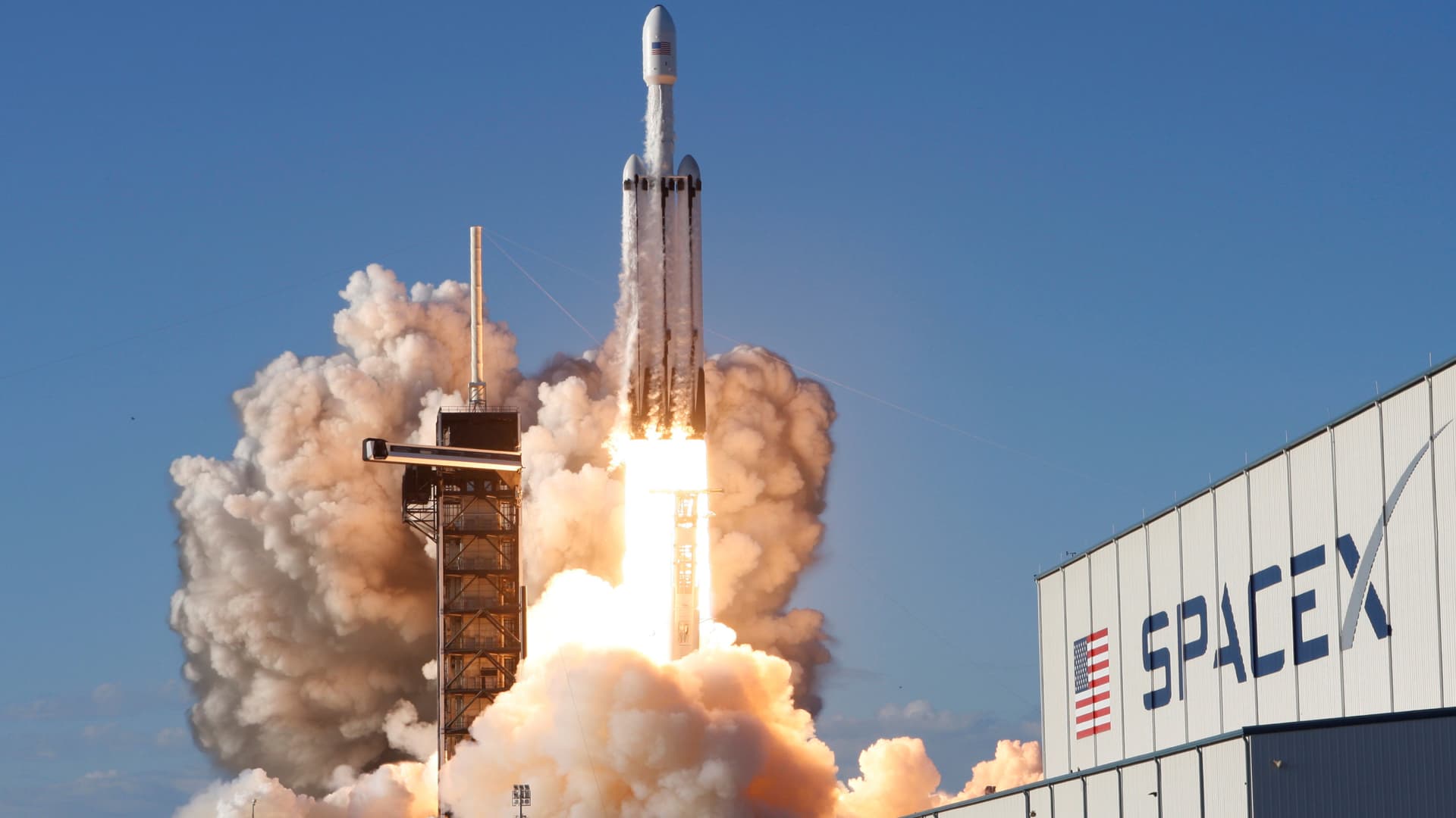 SpaceX SVP Tom Ochinero is leaving the firm in a rare superior-amount departure