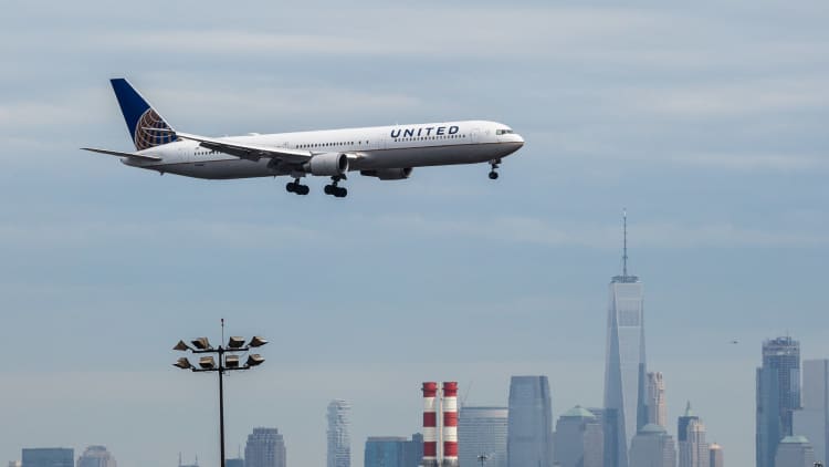 United Airlines shares trade slightly higher following Q2 earnings beat