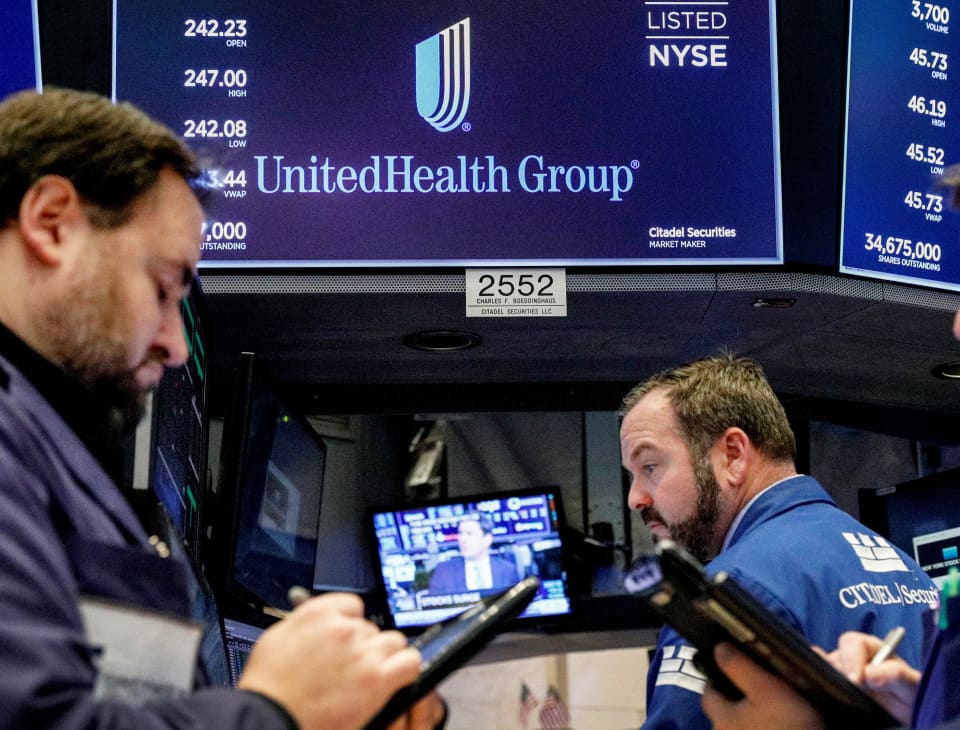 S&P 500 wavers, UnitedHealth lifts Dow