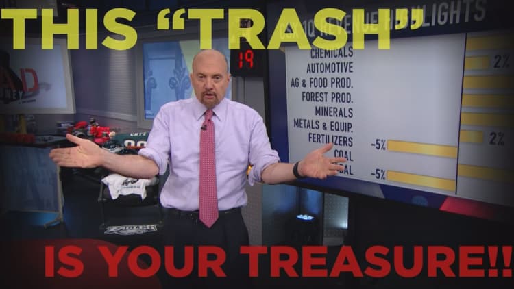 Cramer Remix: Waste Management is the stock to get into here