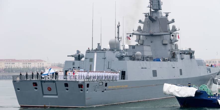 'Chinese people love and long for peace,' President Xi says as major naval parade kicks off