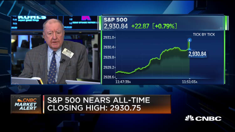 S&P 500 breaks above all-time closing high