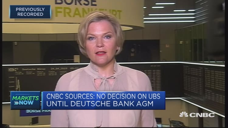 CNBC sources: UBS, Deutsche talks are ongoing