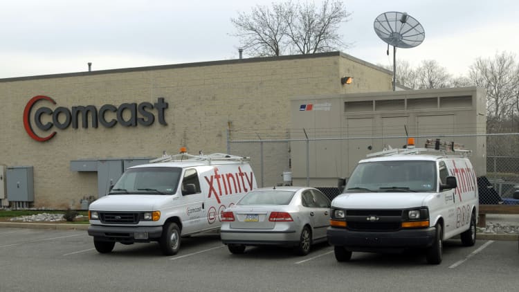Comcast earnings: 76 cents a share, vs 68 cents EPS expected