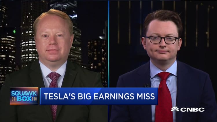 Why this research analyst rates Tesla as a hold