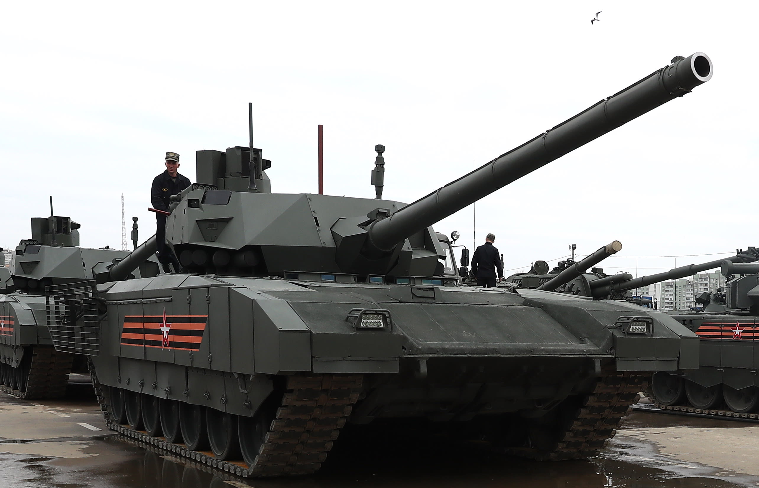 Самый сильный танк в мире танков. Т90 Армата. Танк т 90 Армата. Танк России Армада т90. Танк 14 Армата.