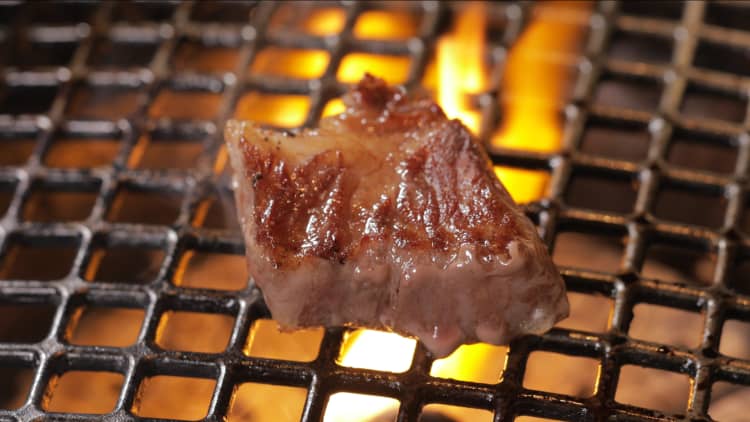 I tried this $240 A5 Olive Wagyu steak to see if it's worth the money