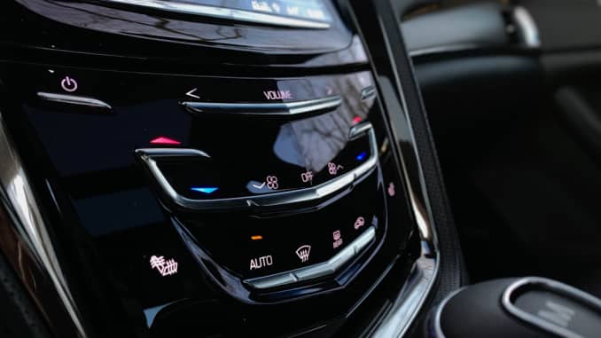 Review Cadillac S 100 000 2019 Cts V Sports Sedan Gives