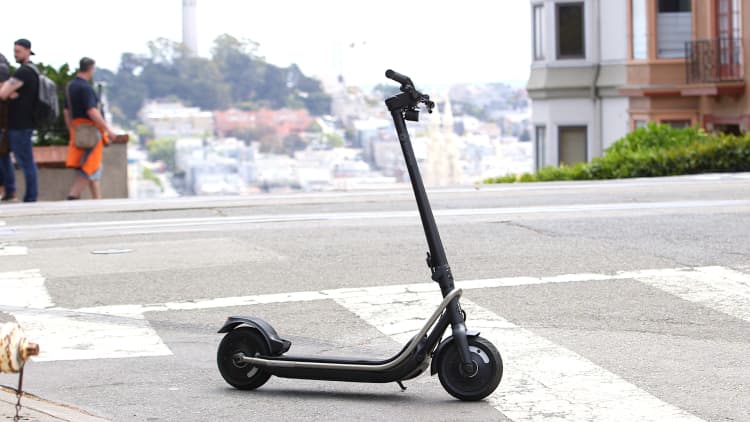 Hot electric skateboard company Boosted is making a huge bet with a $1,600 scooter