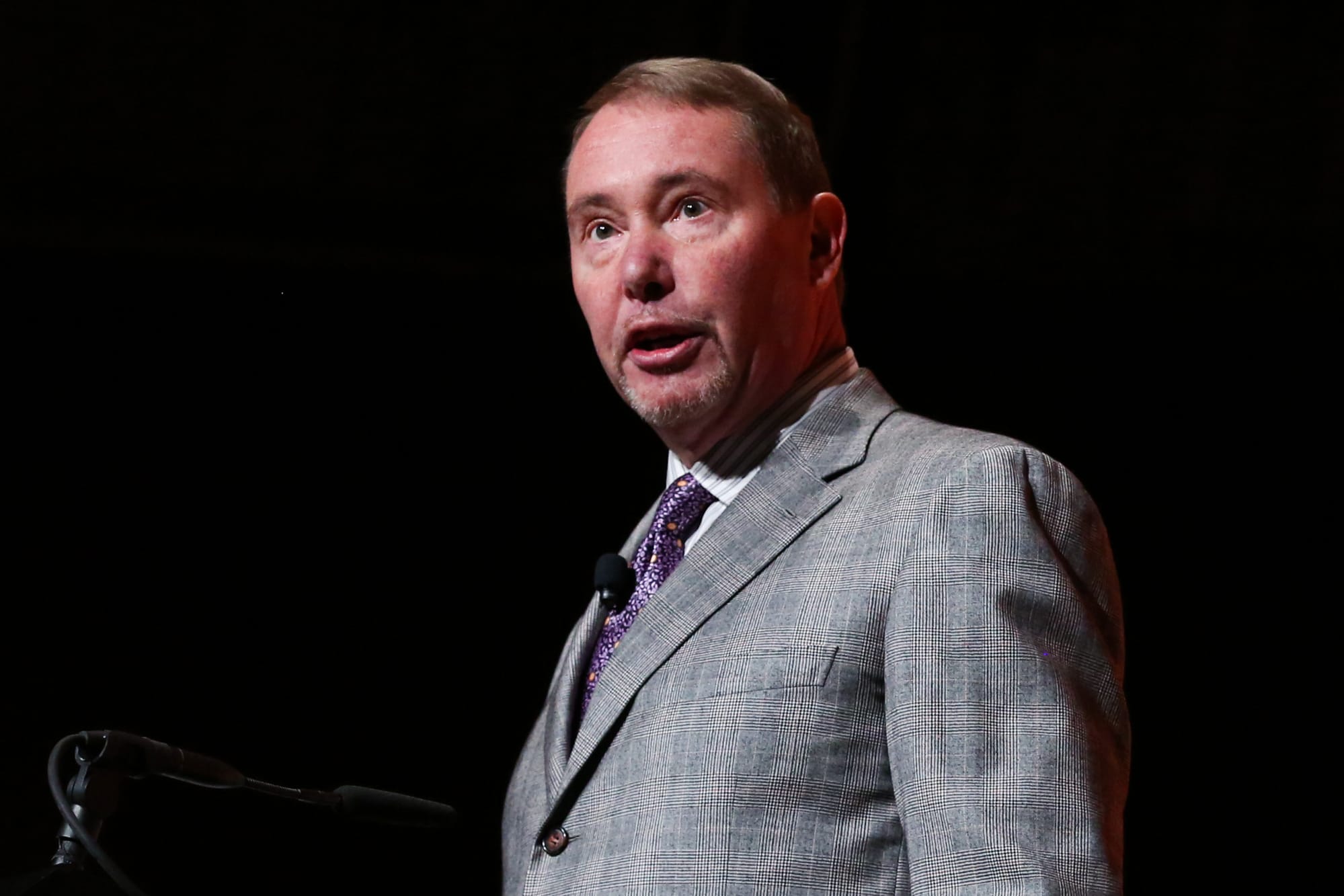 Here's what Gundlach's watching in the yield curve, the 'granddaddy' of recession indicators