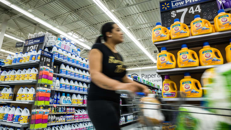 Cramer: Walmart consumers won't feel the tariff hike