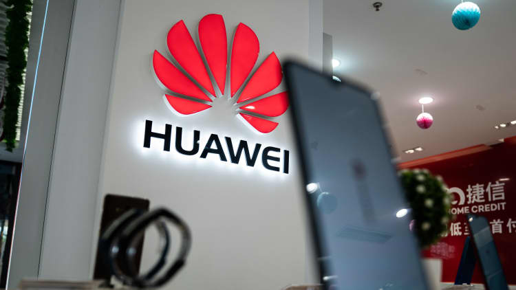 Google pulls Huawei's Android license as China state media ratchets up anti-US rhetoric