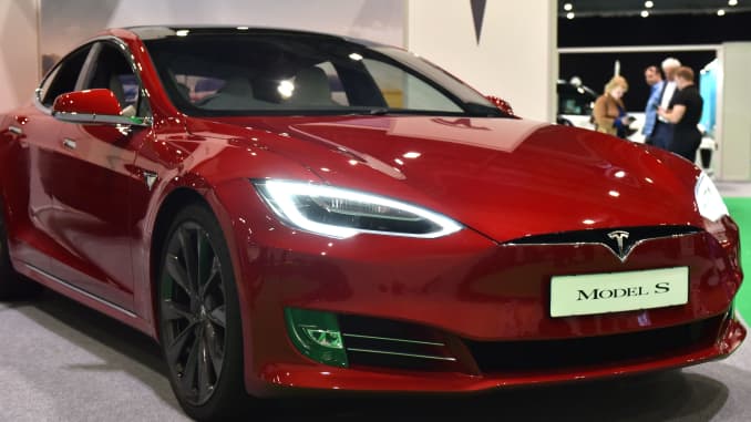 Tesla Cuts Price Of 2020 Model S Long Range Plus Says Range Improved