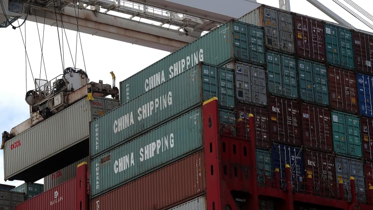 Here's what experts say about how the trade tariffs might impact the US economy