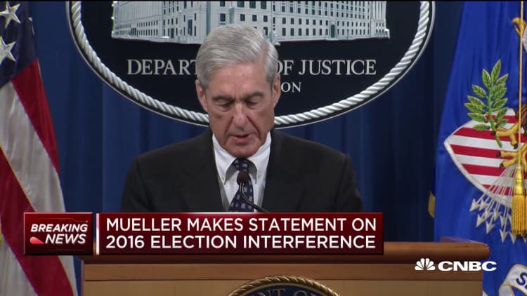 Special counsel Robert Mueller resigns from the Department of Justice, concludes investigation