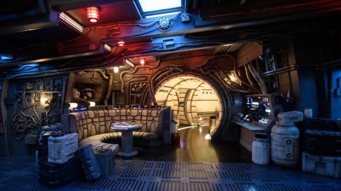 Here S What It S Like To Fly The Millennium Falcon At Star