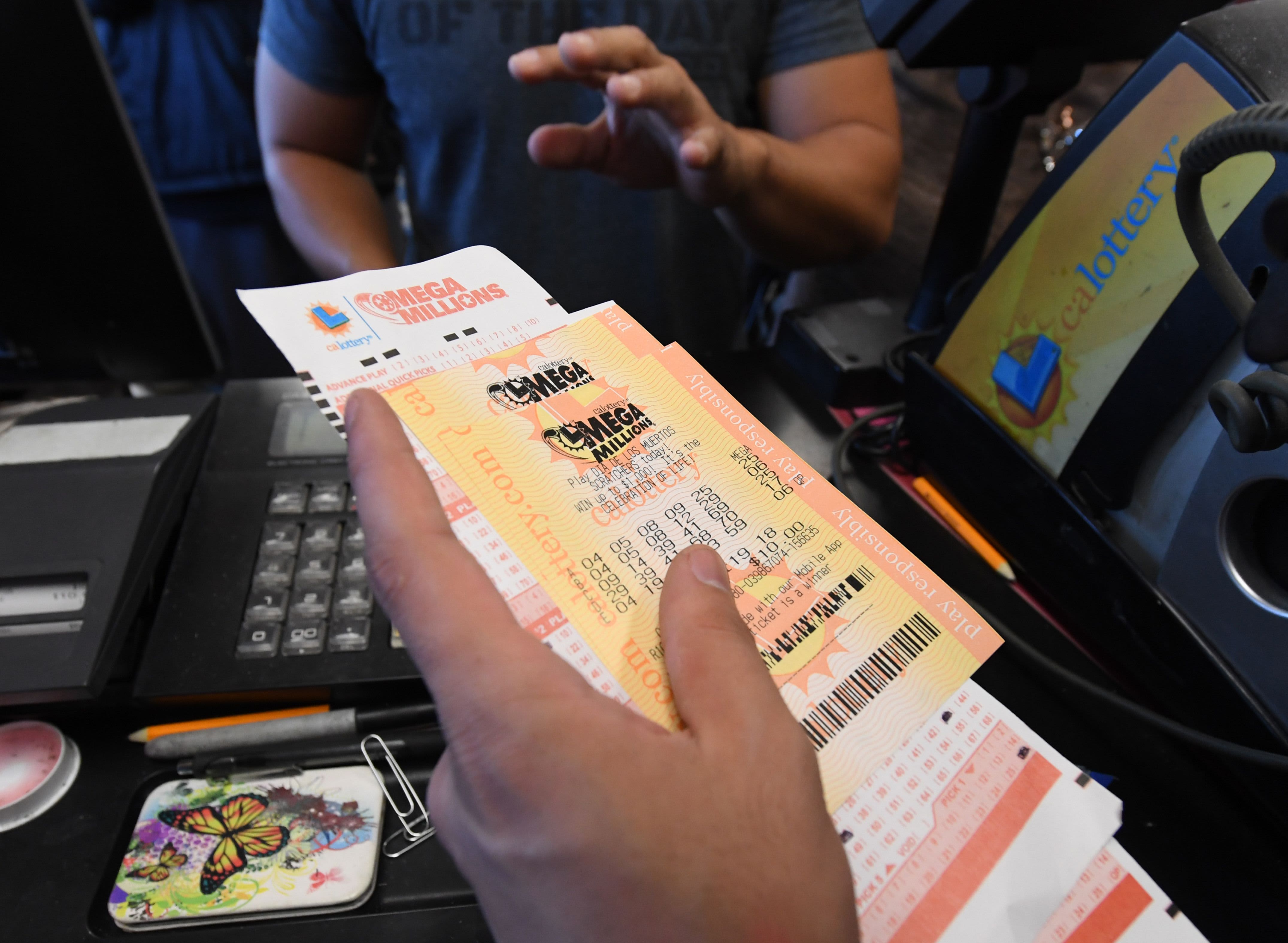 Chasing the big prize when Mega Millons and Powerball add digits