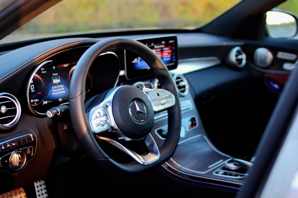 Review The Mercedes C300 Is Smarter And More Luxurious Than