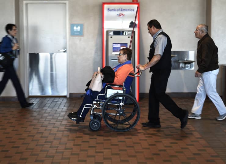 GP: Southwest Airlines agent assists disabled passenger