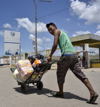 Venezuelans adopt recycling habits amid economic uncertainty
