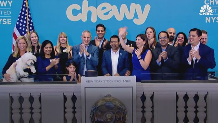 Online pet retailer Chewy shares soar in debut