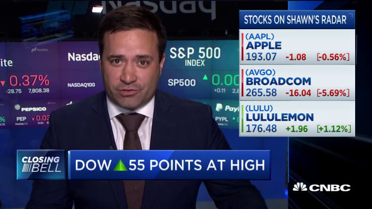 Broadcom's trouble affecting Apple shares, says strategist