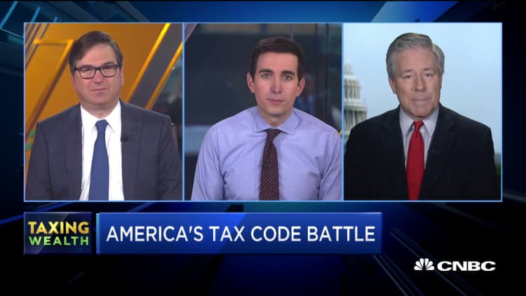 Two experts explain tax plans from top Democratic 2020 candidates