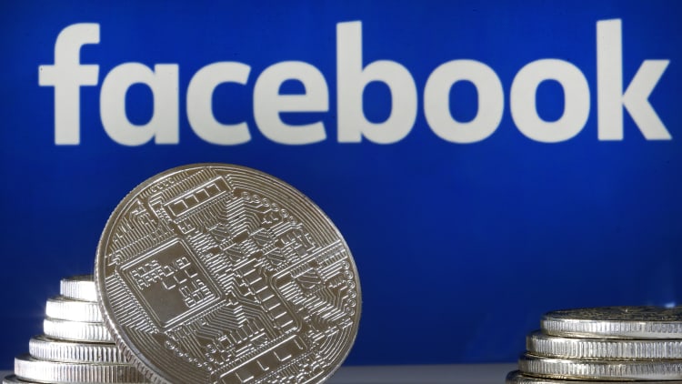 Powell: Facebook's Libra cryptocurrency raises many concerns