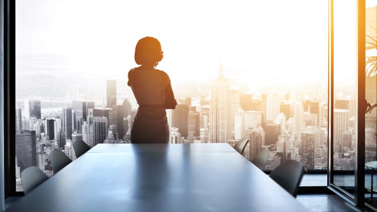 Study: Female CEOs earn more than male counterparts