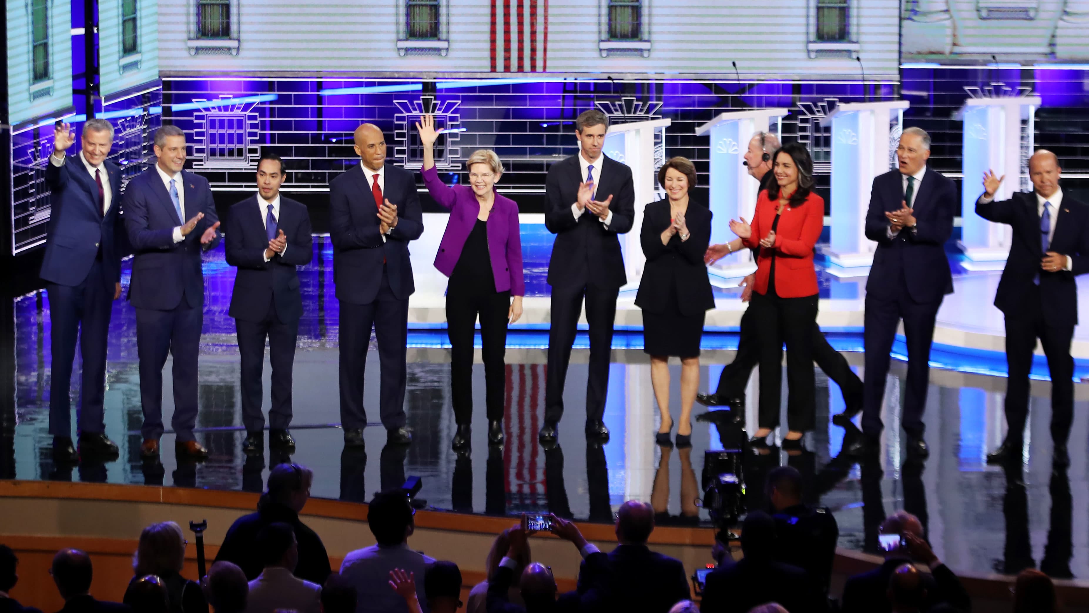 2020 Democratic candidates split on the biggest threats to the US - Fasti News