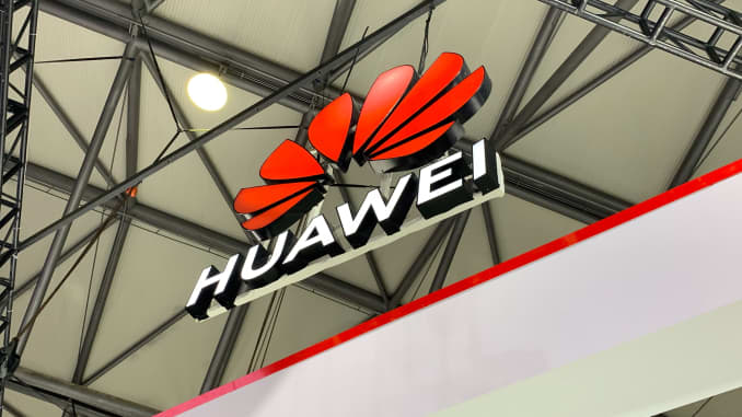 CNBC: Logotipo de Huawei 190807