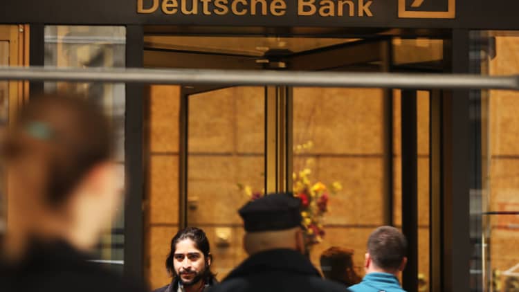 Deutsche Bank could cut 15k-20k jobs: Dow Jones