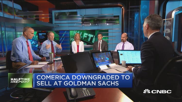 Comerica cut to sell at Goldman Sachs