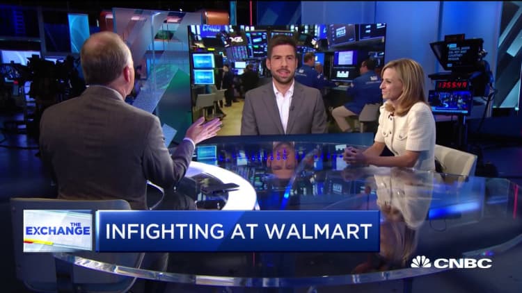 Here's what might be holding Walmart back from taking on Amazon