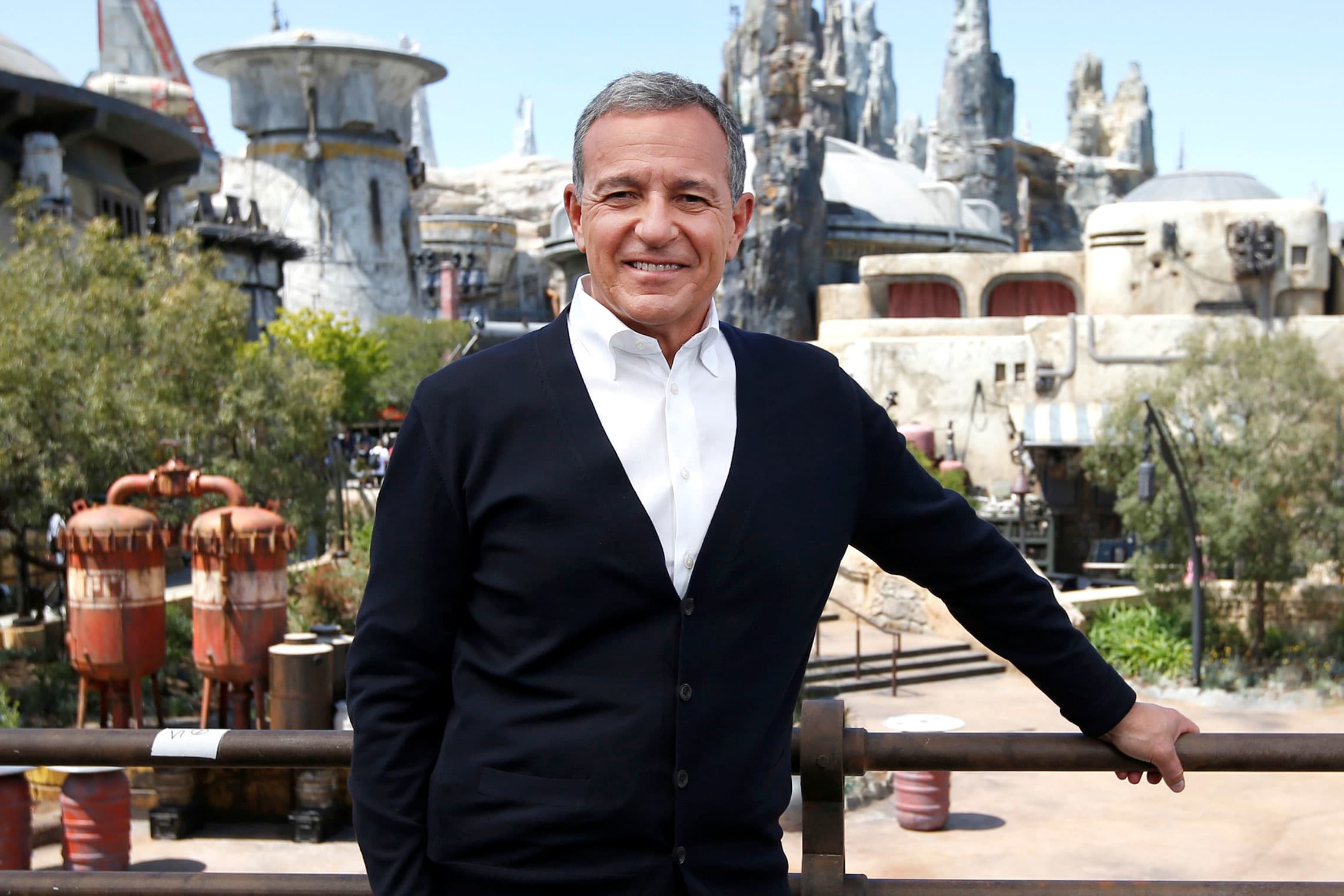 Analysts cheer Iger's return to Disney; MoffettNathanson upgrades and sees 30% upside