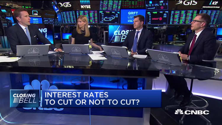 Expect as many as three rate cuts this year: Former Fed governor