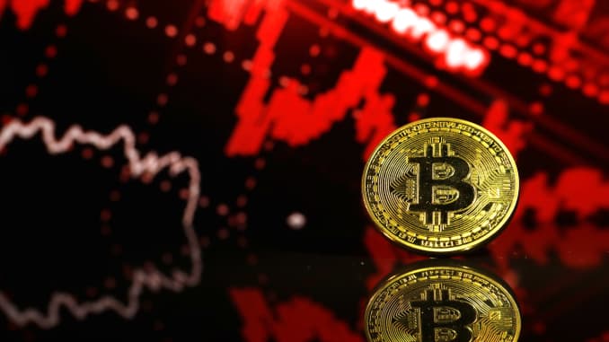 GP: Crypto Losses Near $700 Billion In Worst Week Since Bubble Burst