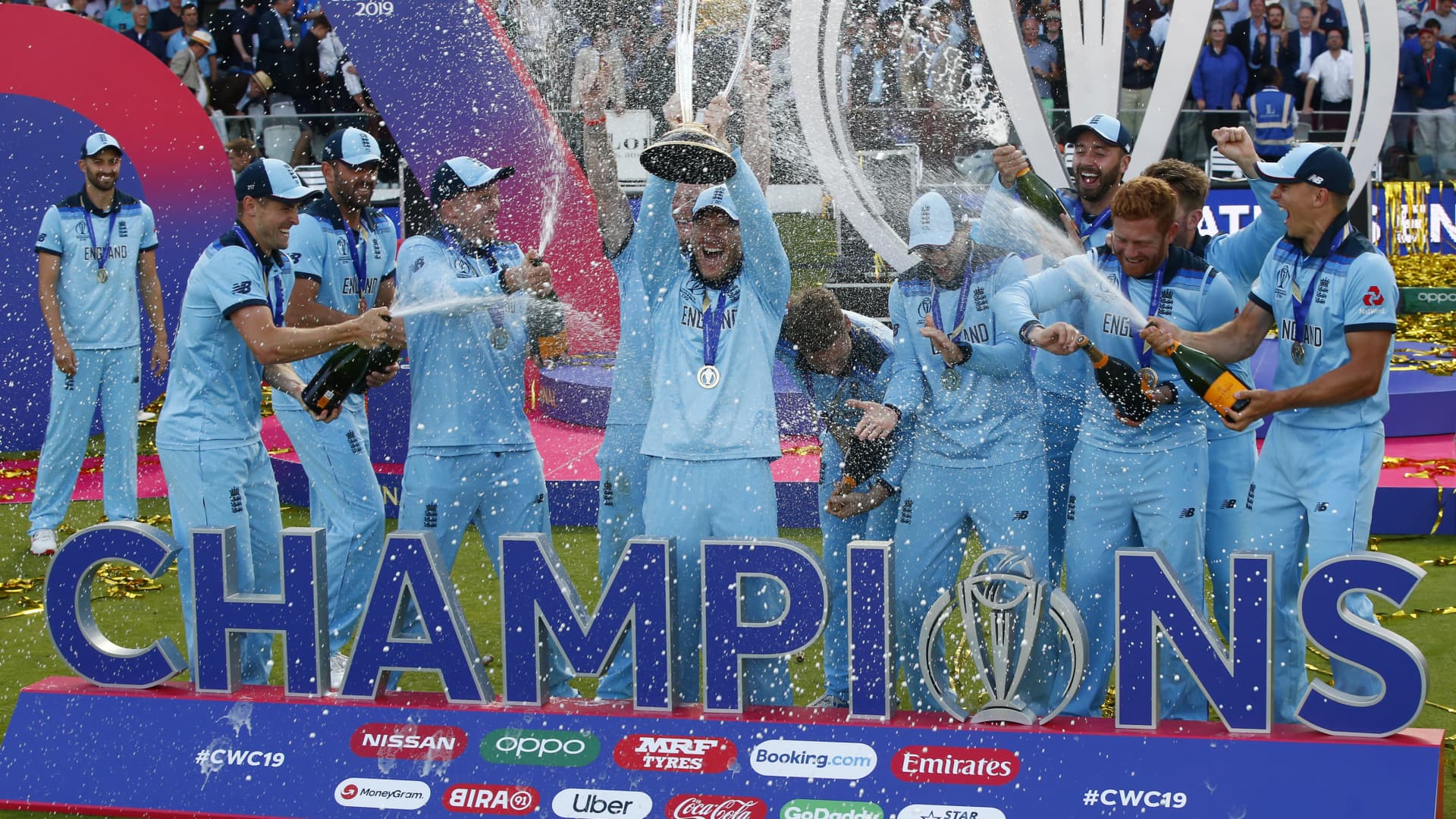 England cricket team claim victory with dramatic World Cup win