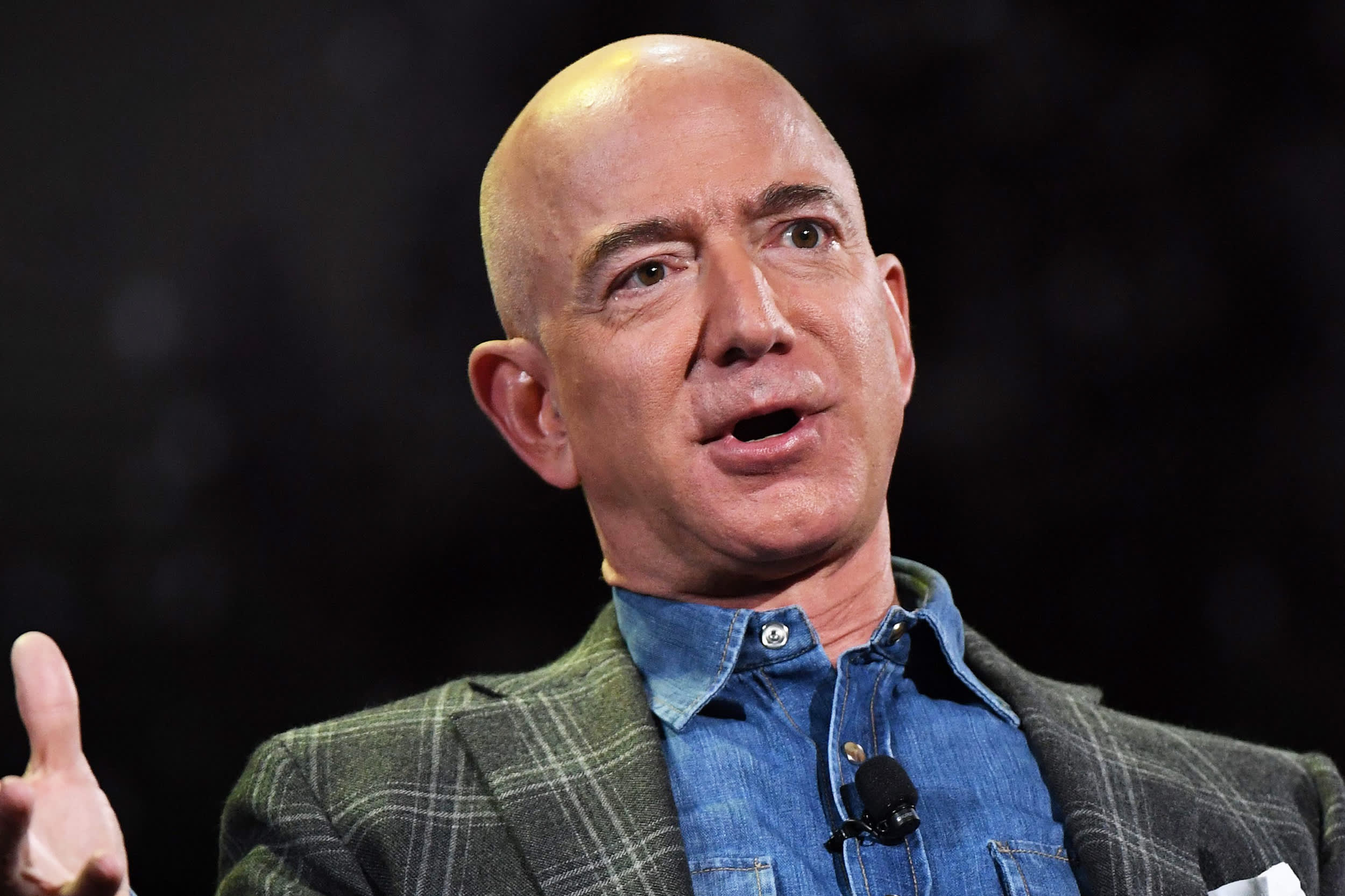Jeff Bezos says he supports raising the tax rate