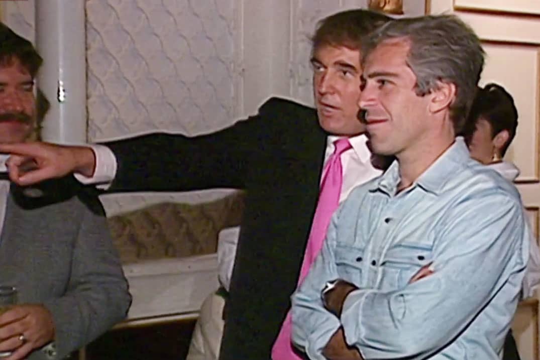 Trump banned Jeffrey Epstein from Mar-a-Lago for hitting on girl pic image